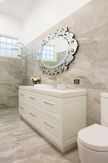 Traditional Shaker Hampton Vanity in White